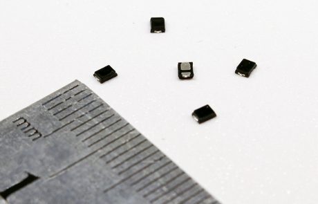 最小的RFID标签 3